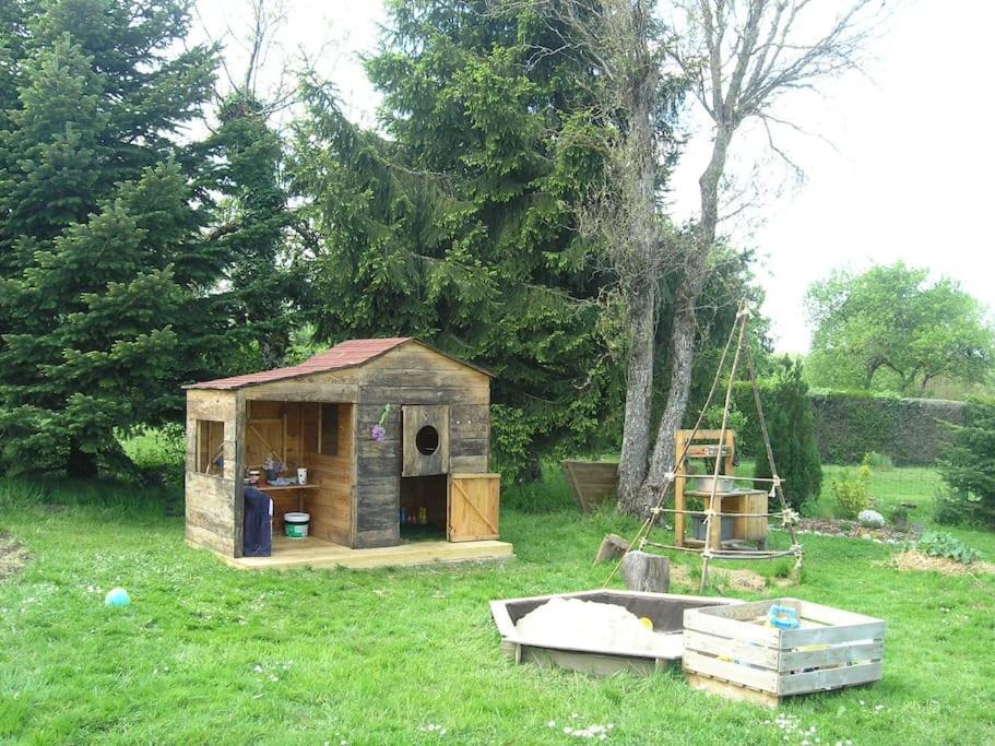 Les Jardins Des 3 Provinces- Gite Montcharvot Eksteriør billede